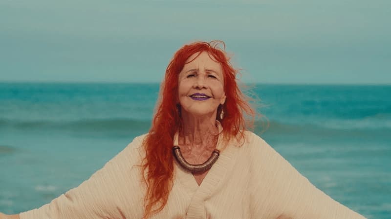 Foto da artista Helena Ignez